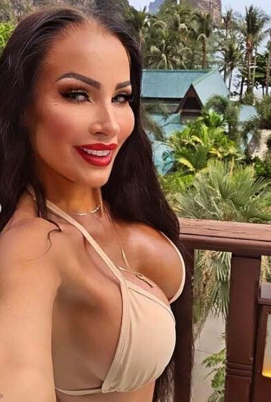 Photos de la estrella porno de Milf caliente Valentina Sierra