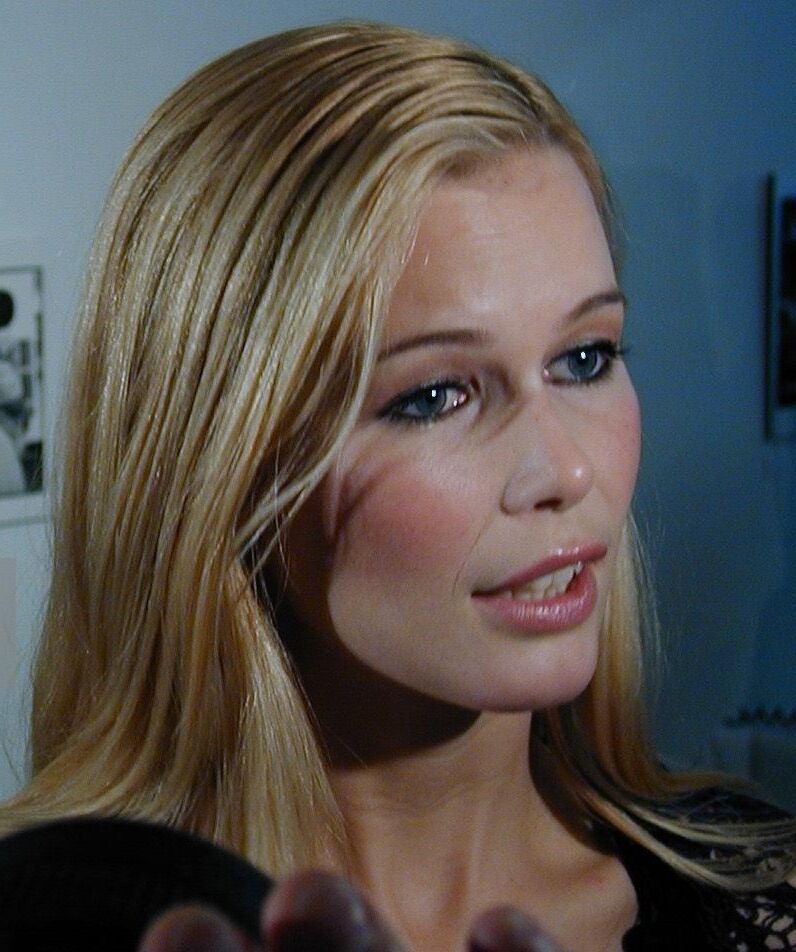 CLAUDIA Schiffer Wank Collection vol.