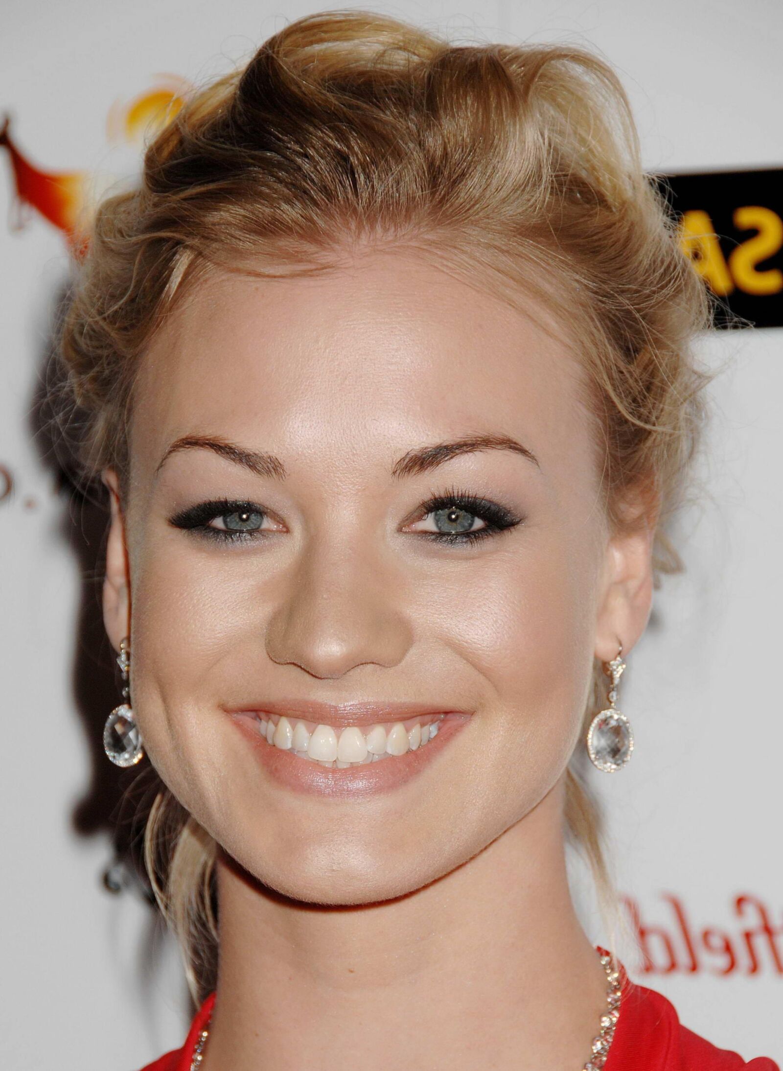 Modelo de atriz australiana de Yvonne Strahovski