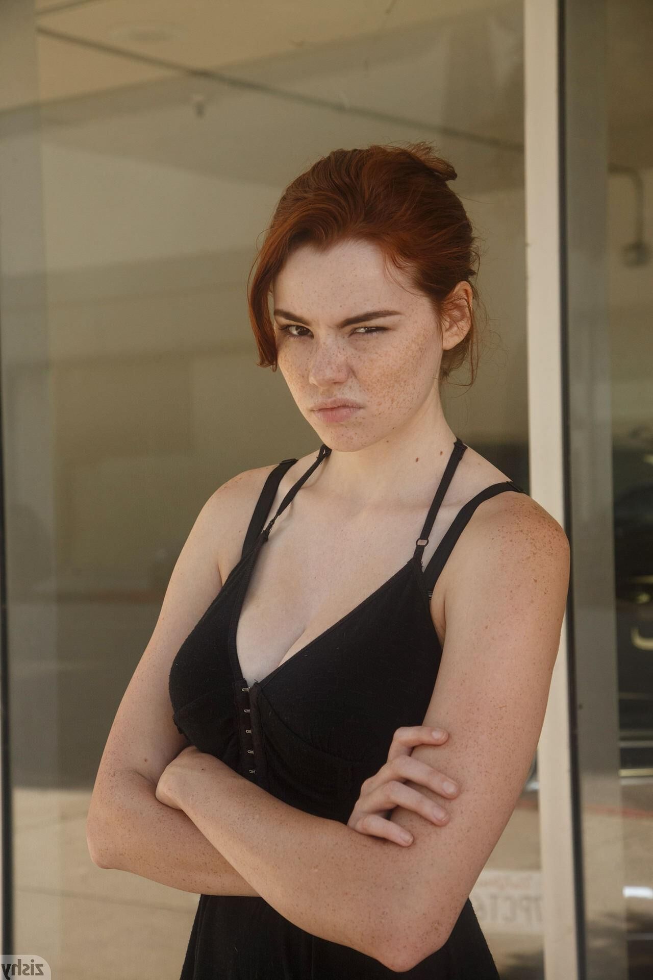 Sabrina Lynn American Model (ruiva)