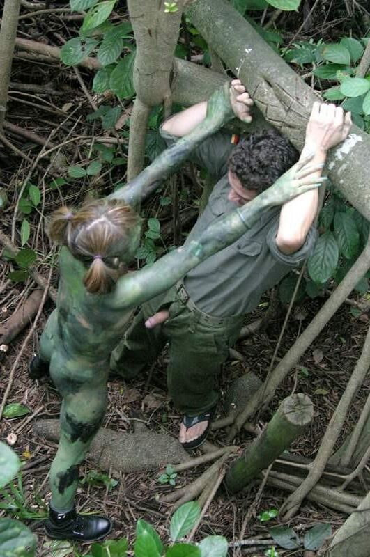 Jade Liu en camouflage