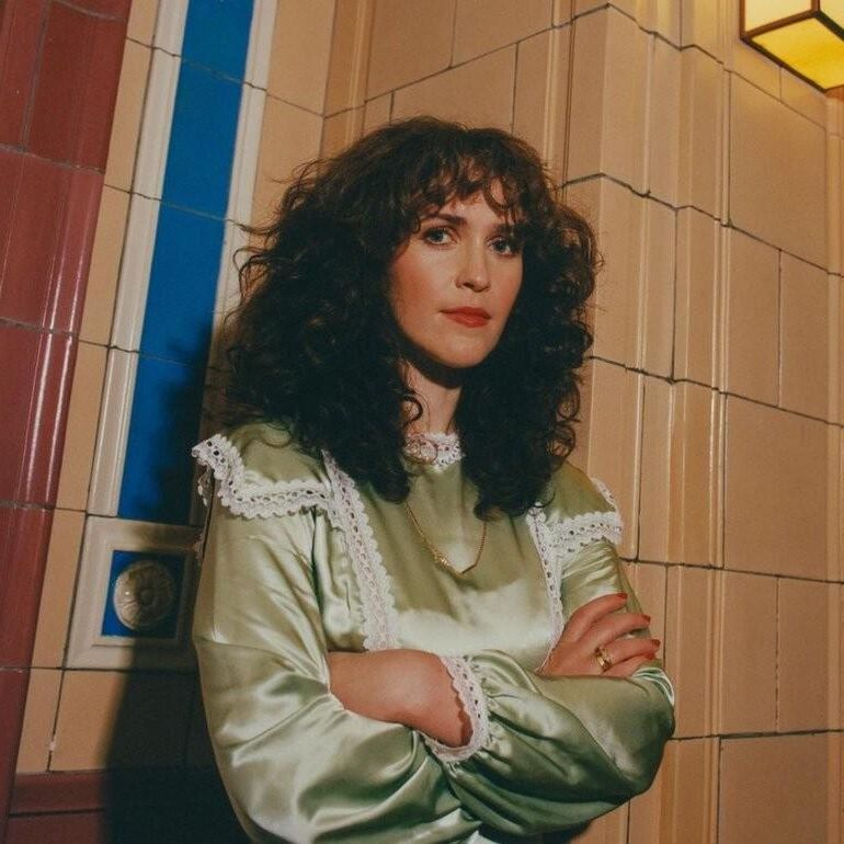 Rae Morris süßer britischer Indie -Pop -Sänger