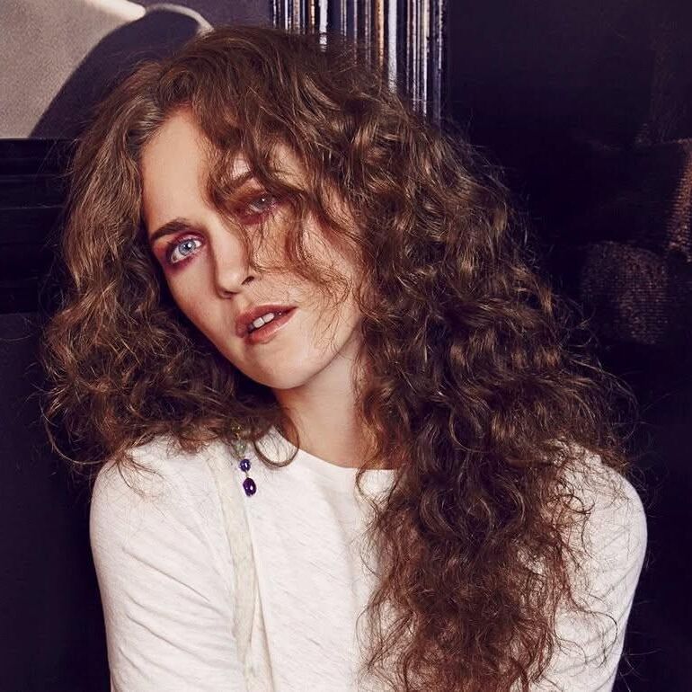 Rae Morris süßer britischer Indie -Pop -Sänger