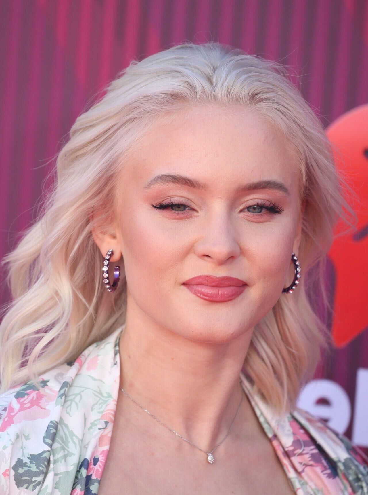 Zara Larsson en IHeartRadio Music Awards