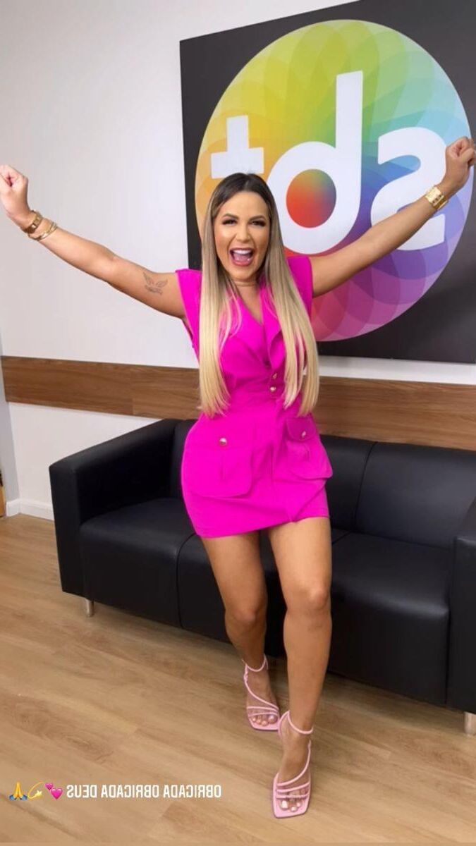 Deolane Bezerra