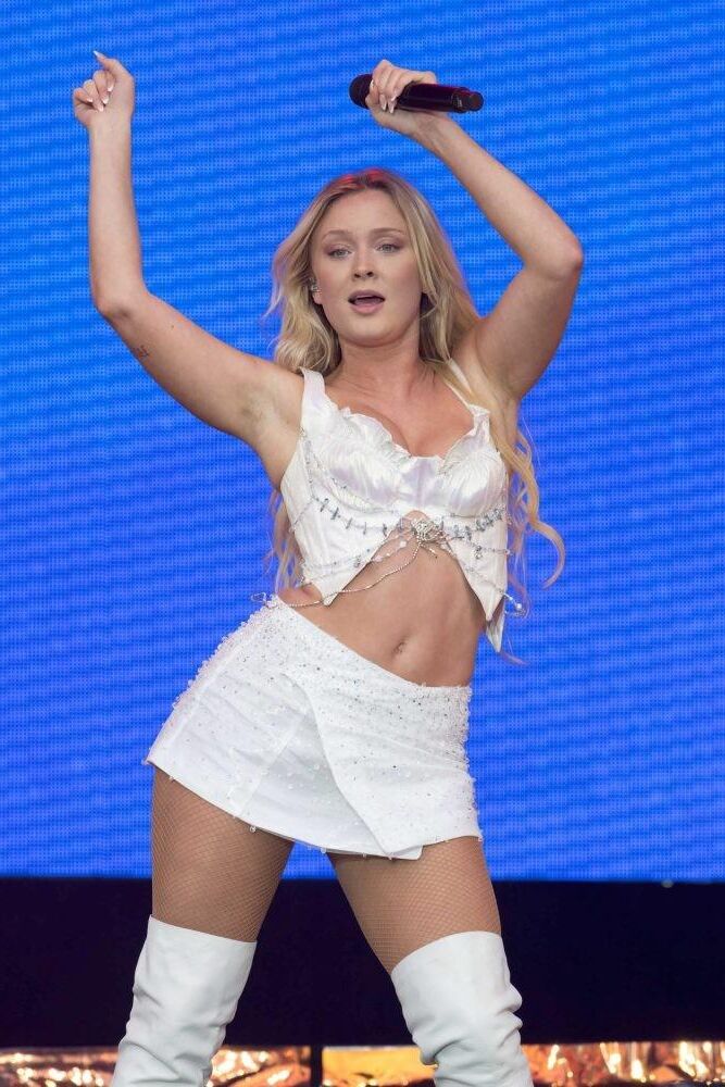 Zara Larsson en Brighton Pride