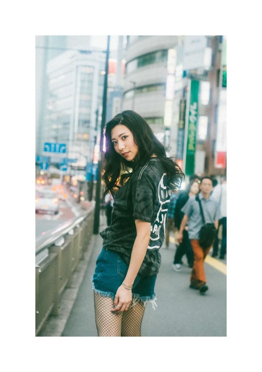 Yaka Yamagishi Newlook Girl Meets Street