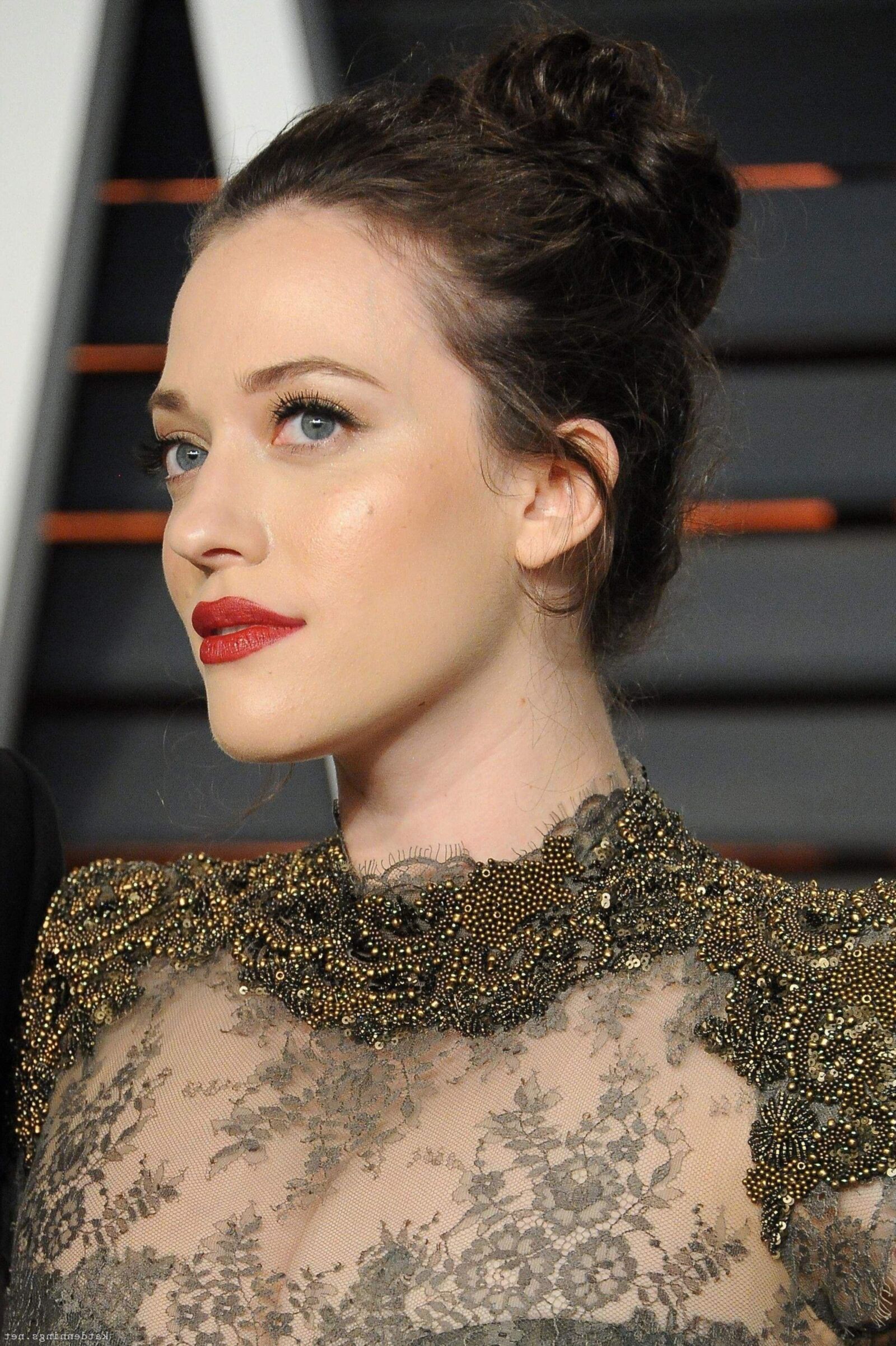 Kat Dennings no Vanity Fair Oscar Party