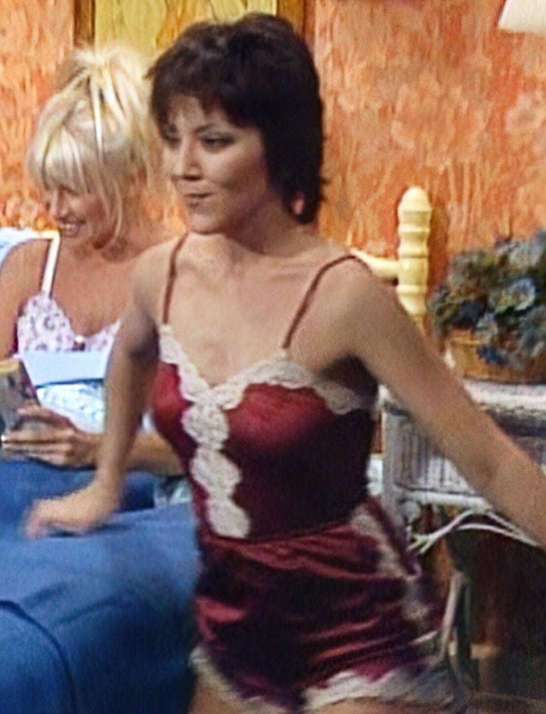 Joyce Dewitt