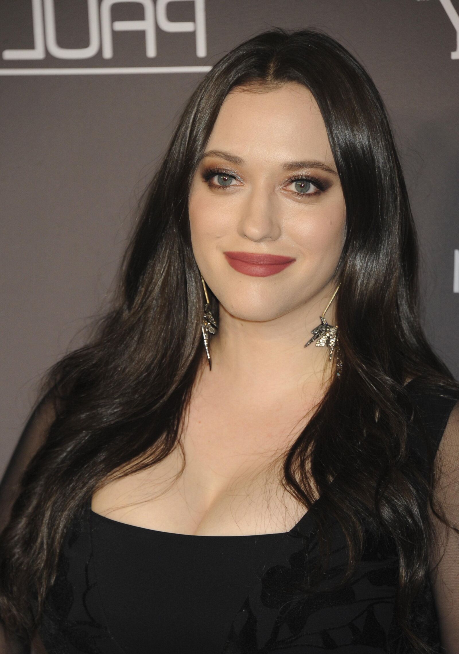 Kat Dennings - Gala Babybaby