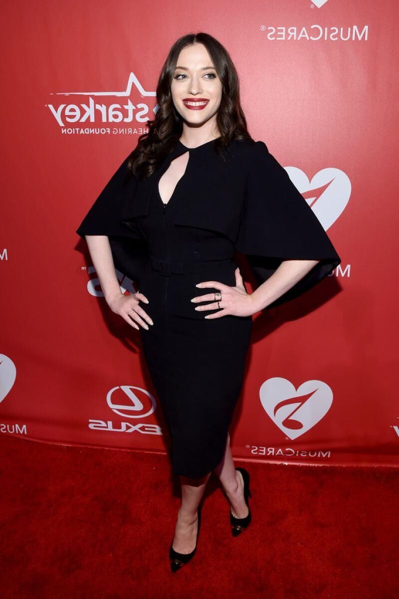 Kat Dennings no Mussares Person of the Year Gala