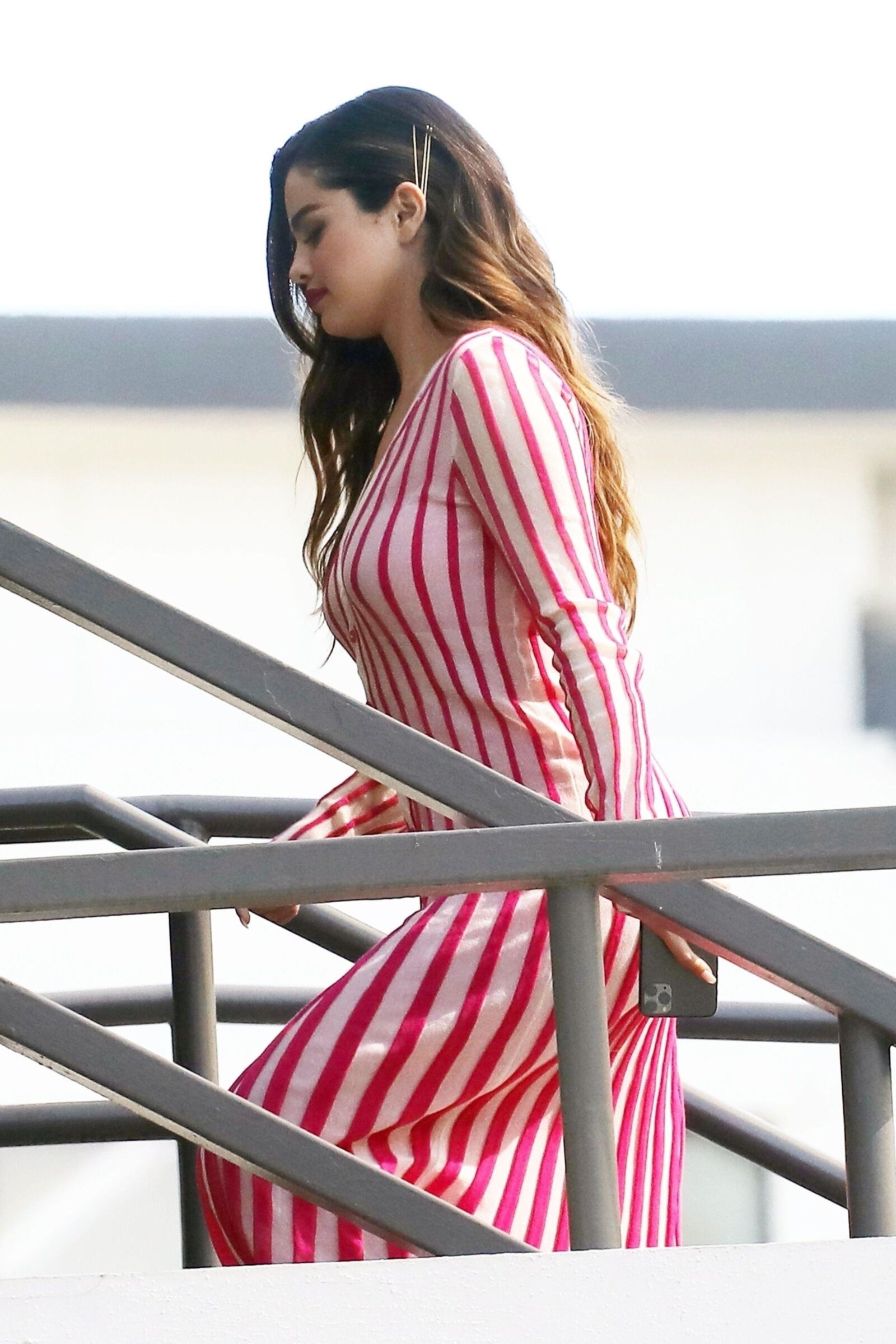 Selena Gomez - Candids de sutiã no Siriusxm