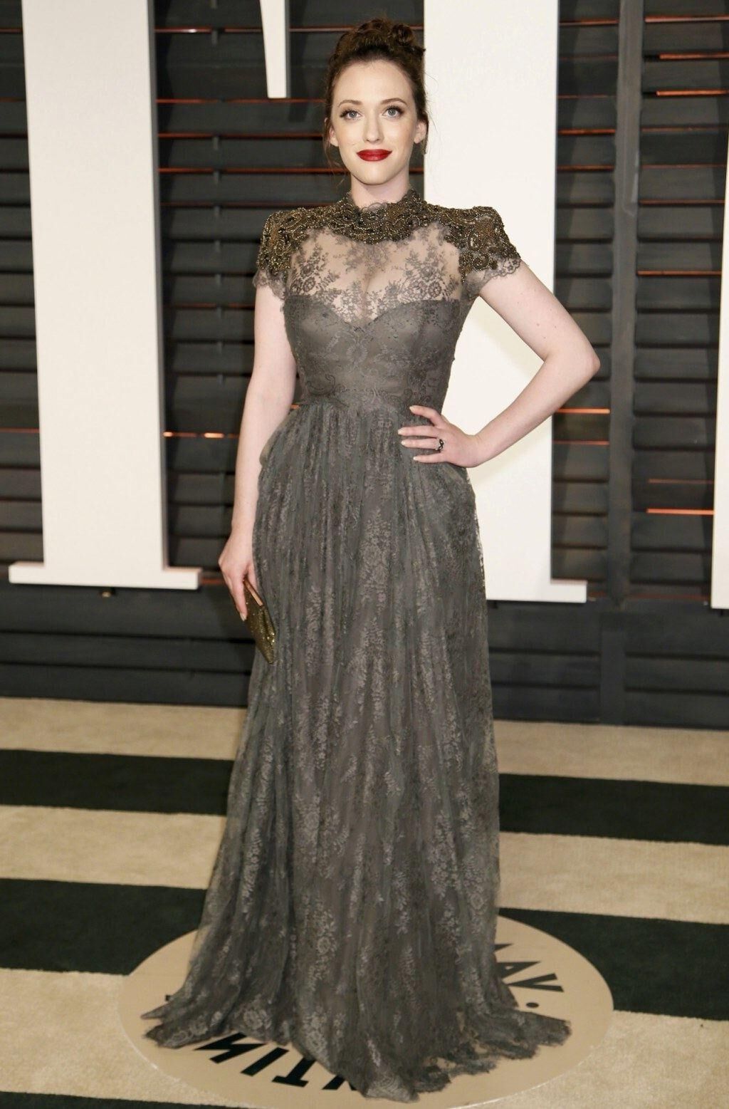 Kat Dennings no Vanity Fair Oscar Party