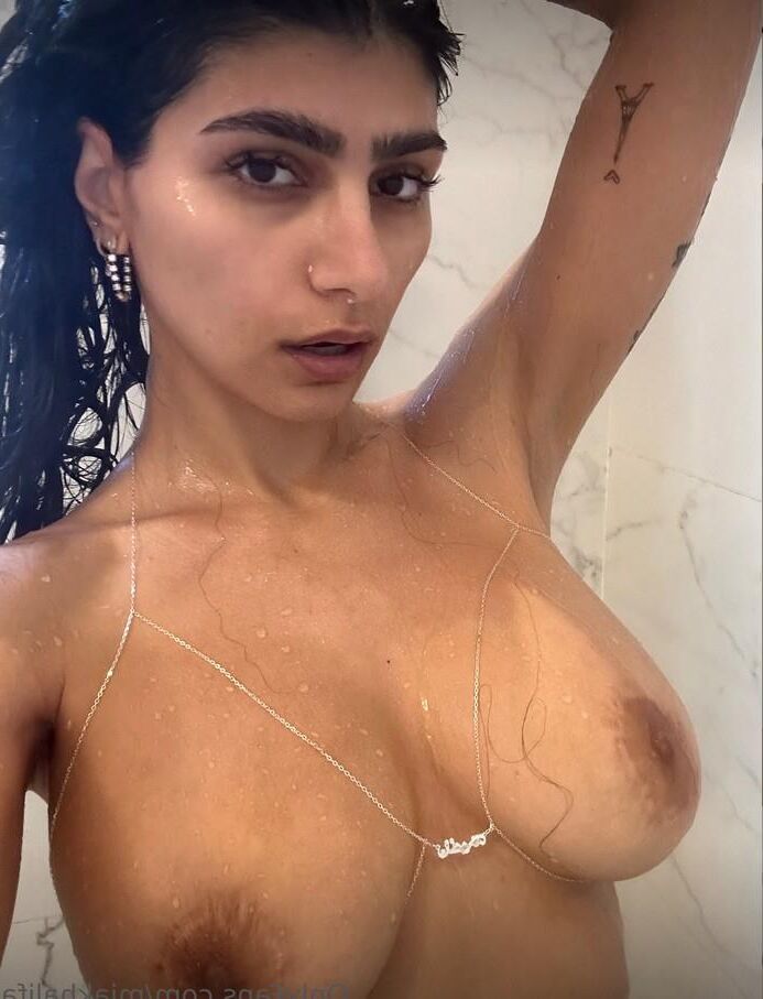 Mia Khalifa Album 