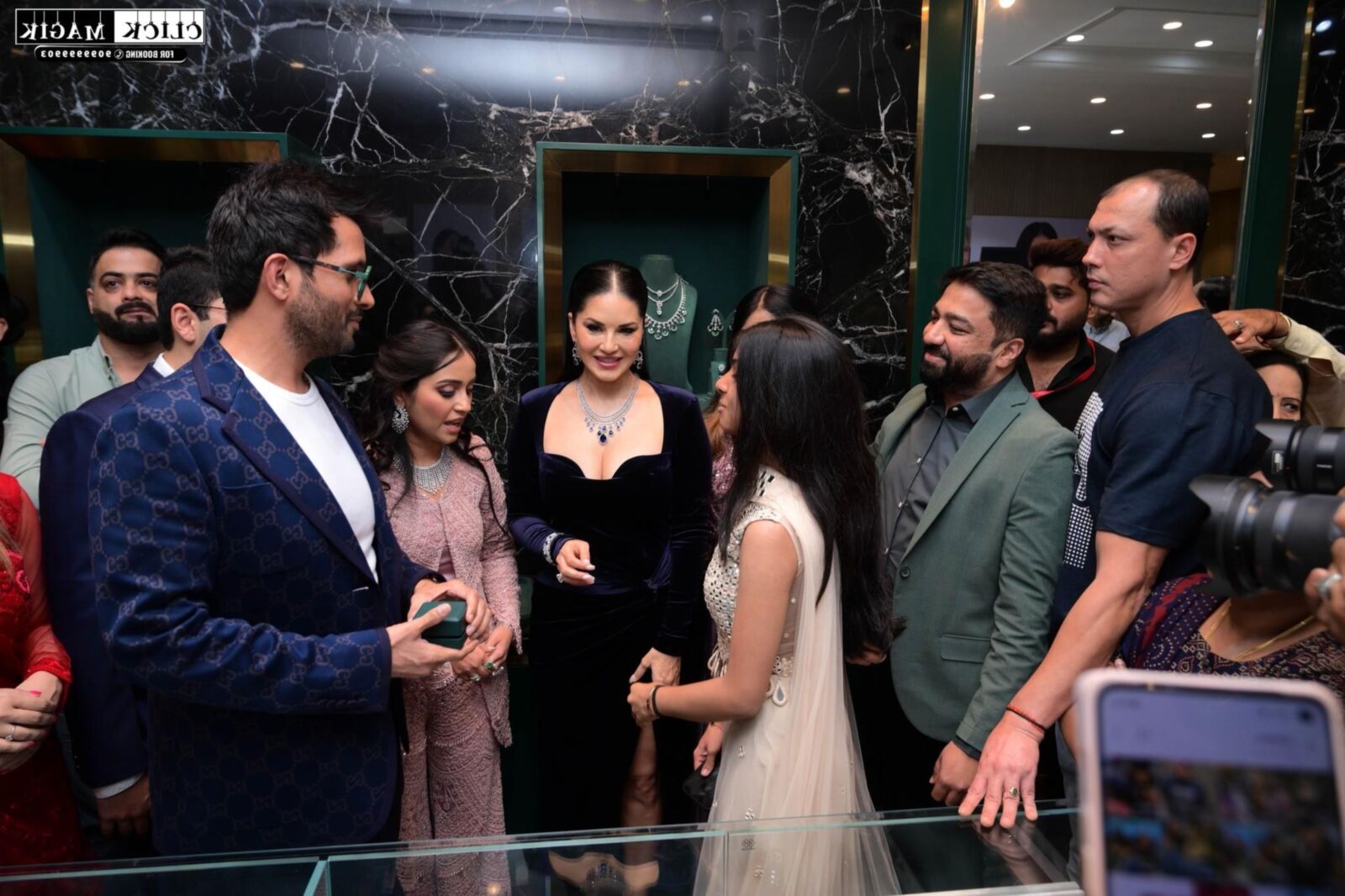 Sunny Leone Grand inauguração de Gupta Gold Hyderabad DEC