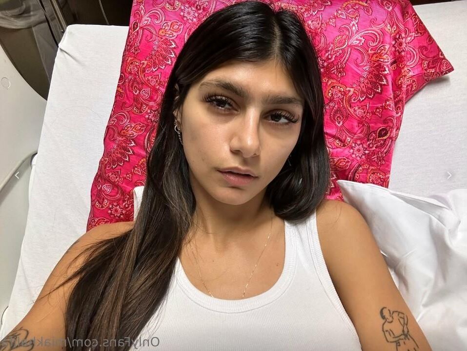 Album de Mia Khalifa