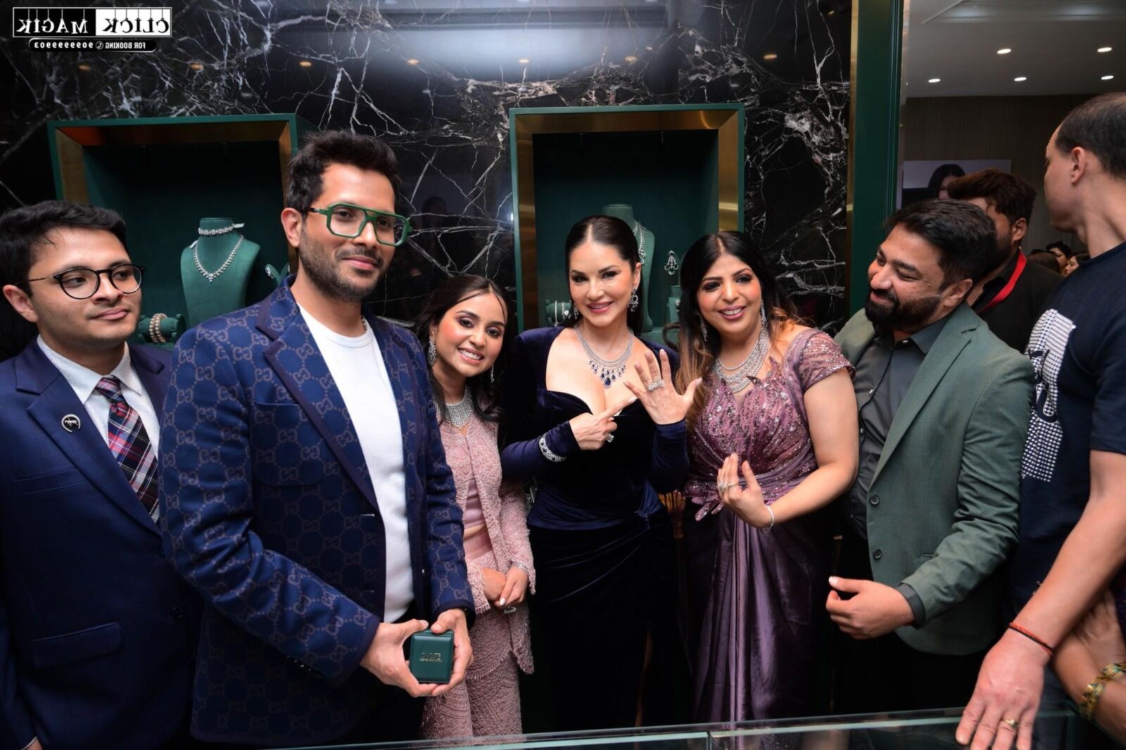 Sunny Leone Grand inauguração de Gupta Gold Hyderabad DEC