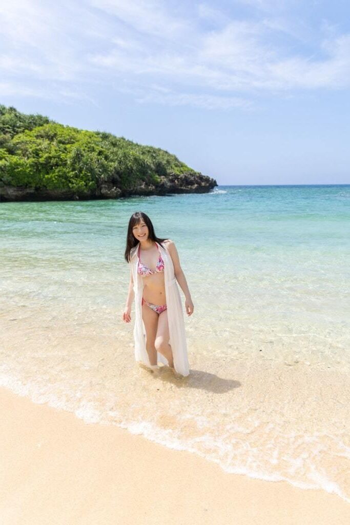 Airi Suzumura Photobook Okinawa Photo No. Shining