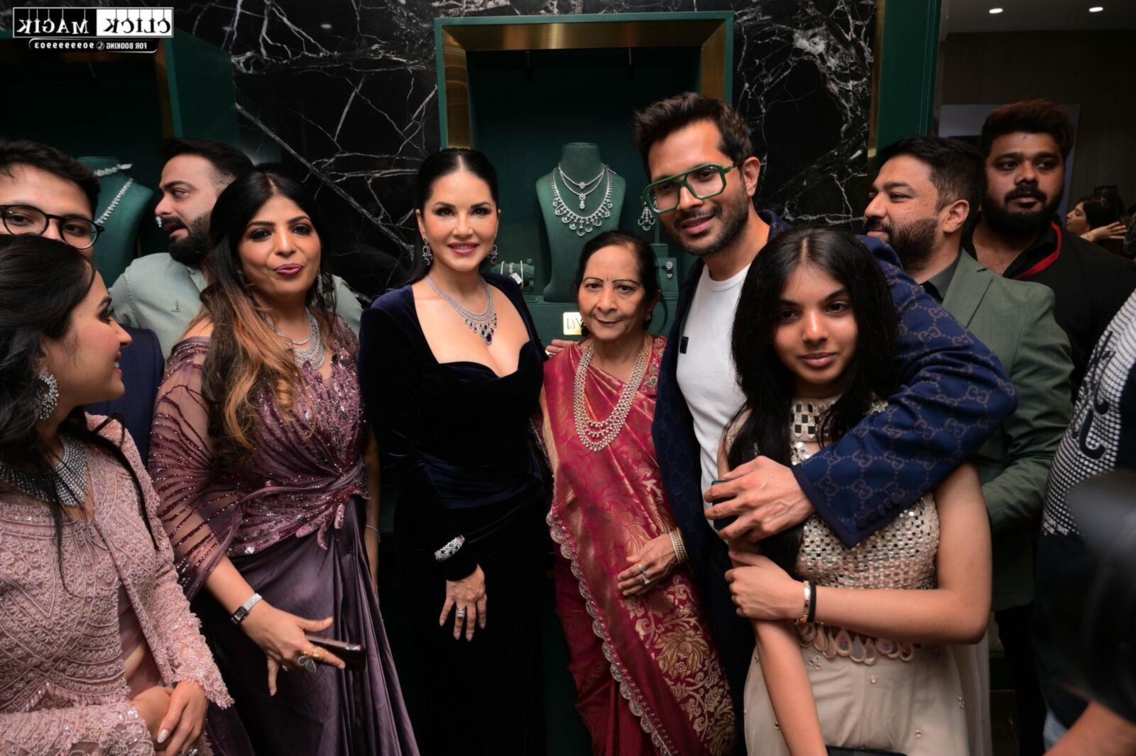 Sunny Leone Grand inauguração de Gupta Gold Hyderabad DEC