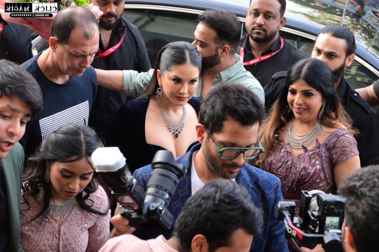 Sunny Leone Grand inauguração de Gupta Gold Hyderabad DEC