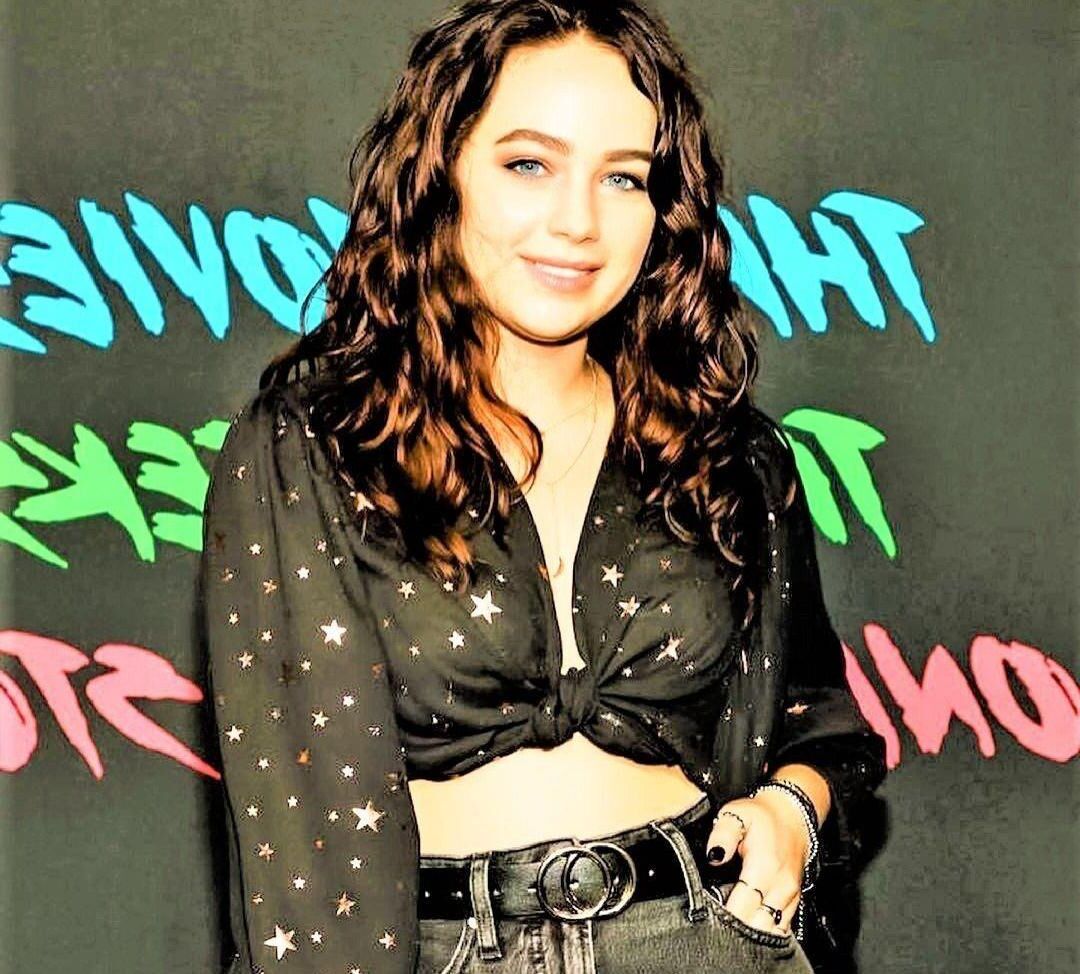 Mary Mouser