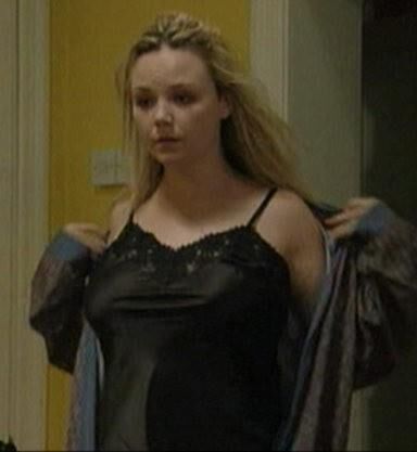 Anos de EastEnders Babes. Charile Brooks (Janine)