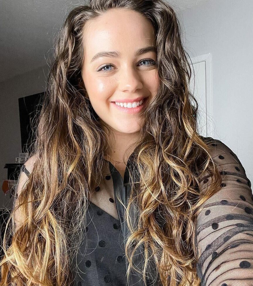 Mary Mouser