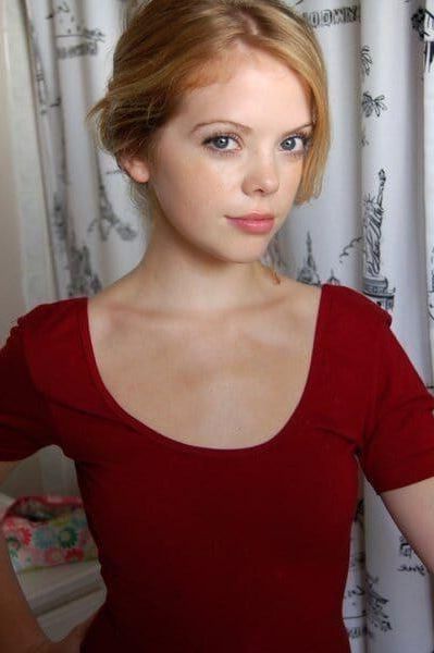 Dreama Walker