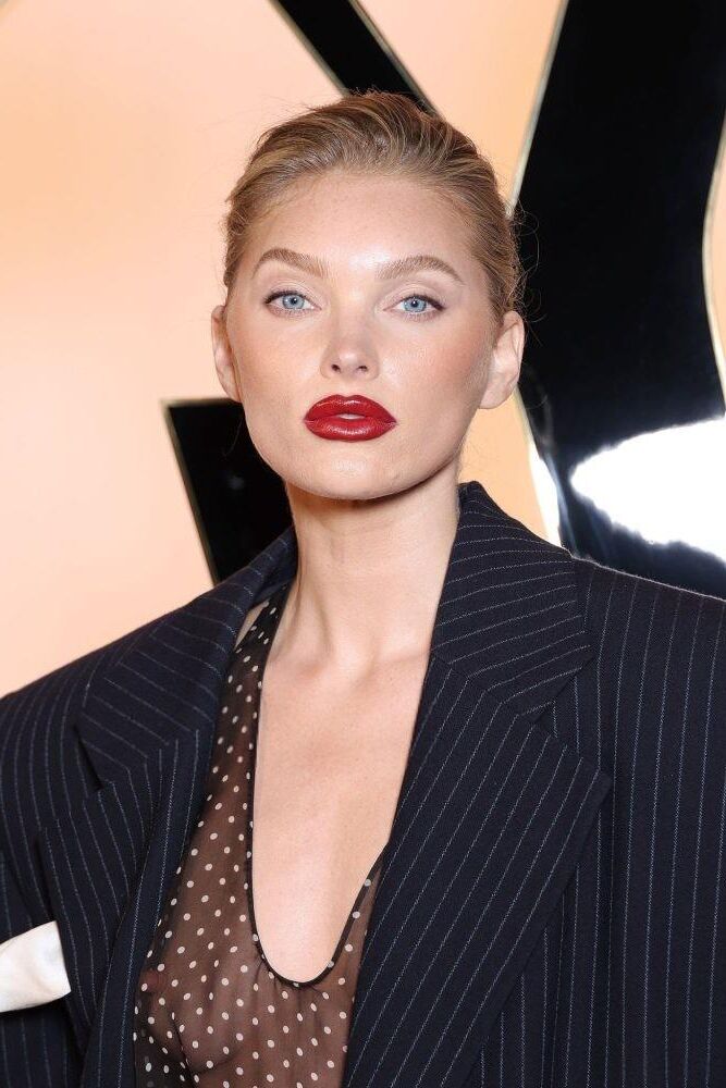 Elsa Hosk no YSL Show na Paris Fashion Week