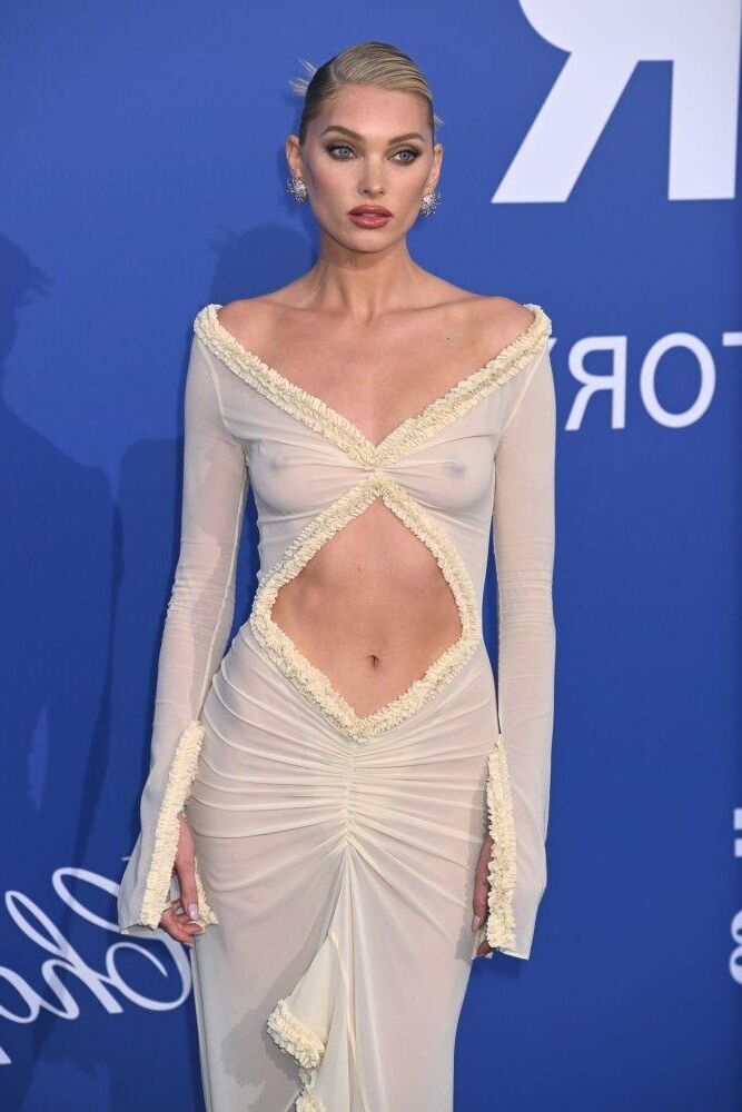 Elsa Hosk Boobs Mamilos Vestido Puro Amfar Cannes