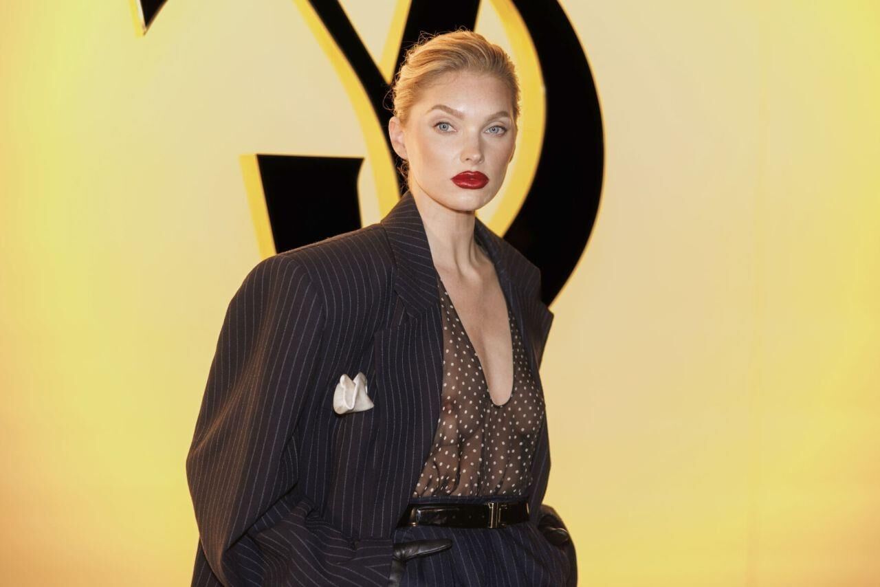 Elsa Hosk no YSL Show na Paris Fashion Week