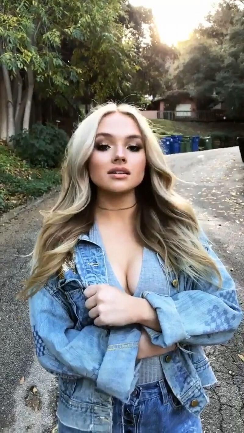 Natalie Alyn Lind 