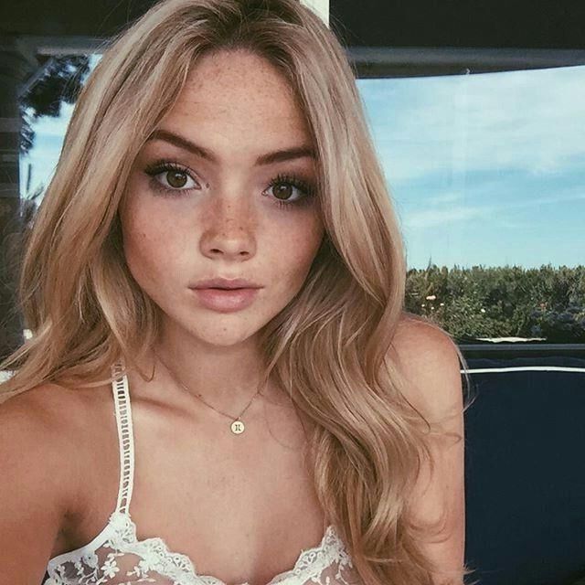 Natalie Alyn Lind 