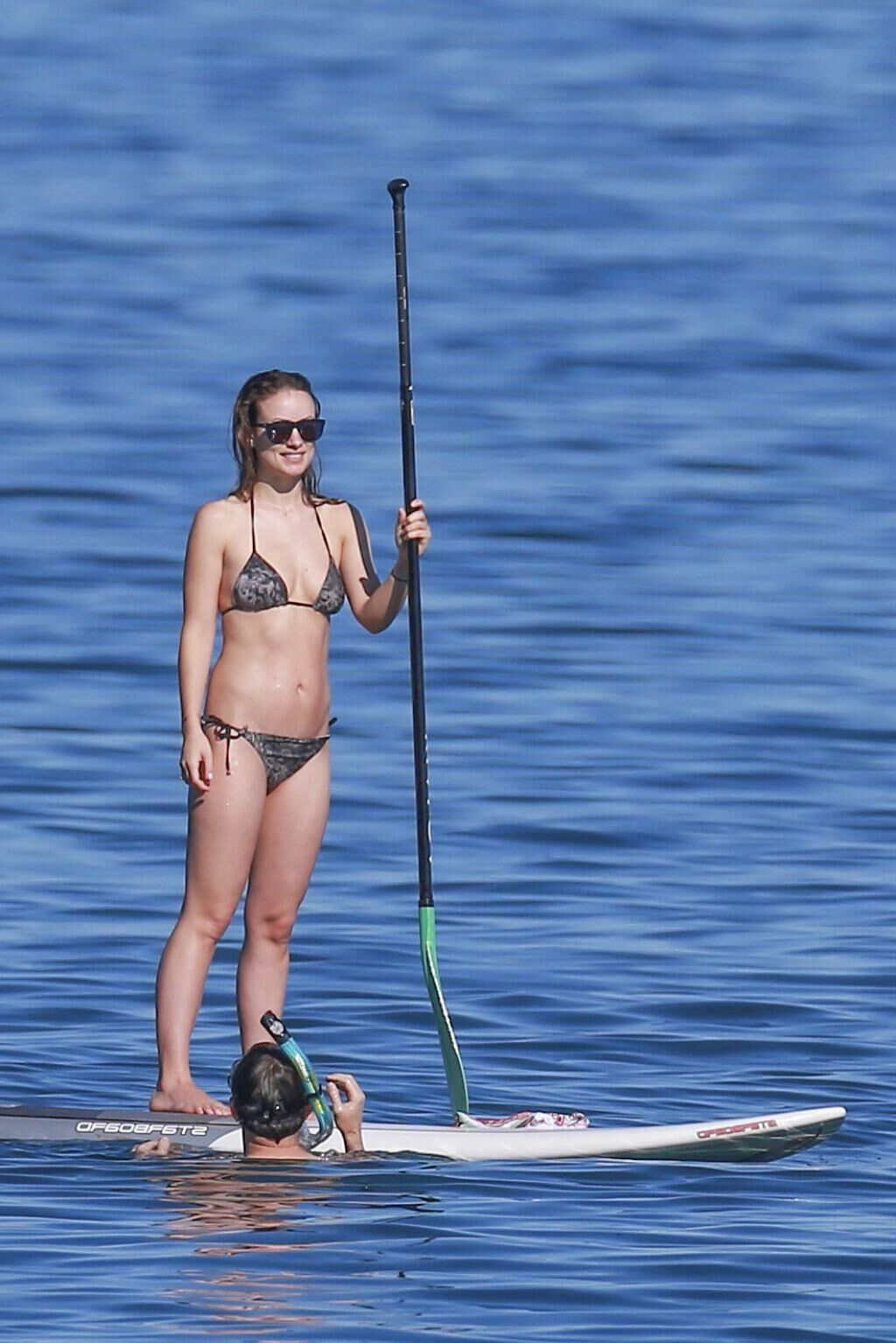 Pictures de biquíni Olivia Wilde - em uma praia em Maui,