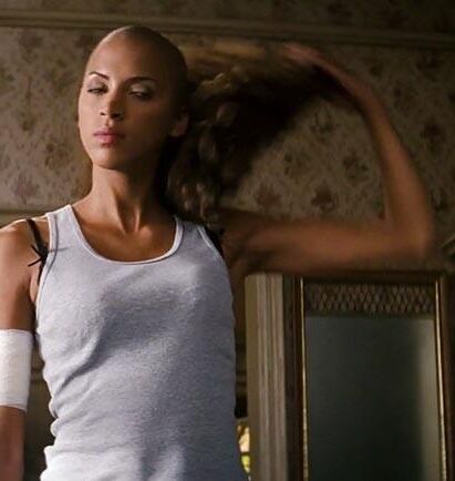 Noemie Lenoir Taking Wig Off To Reveal Her Bald Head !