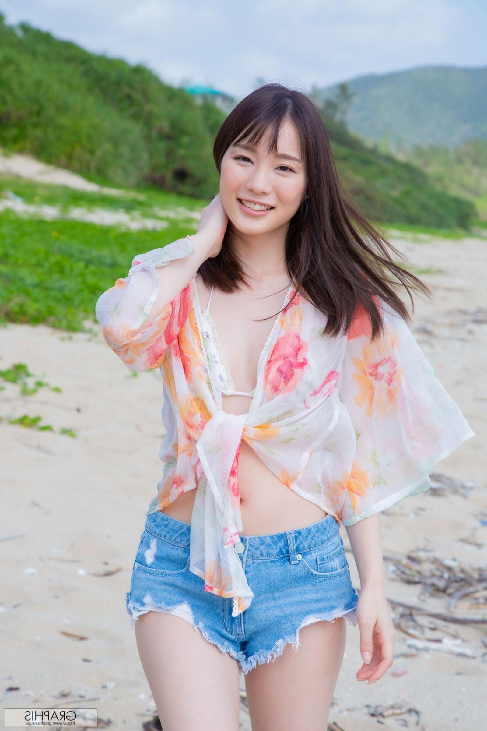 Airi Suzumura Graphis Flawless