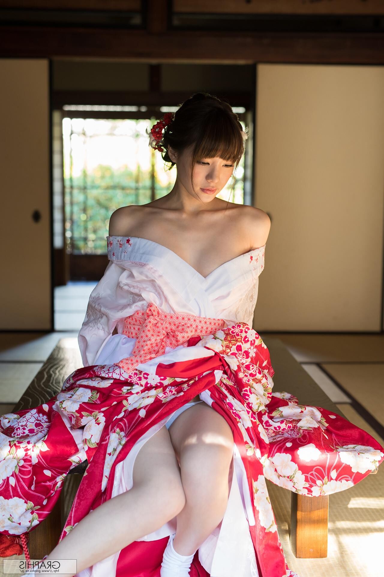 Airi Suzumura Graphis NEW YEAR SPECIAL ..