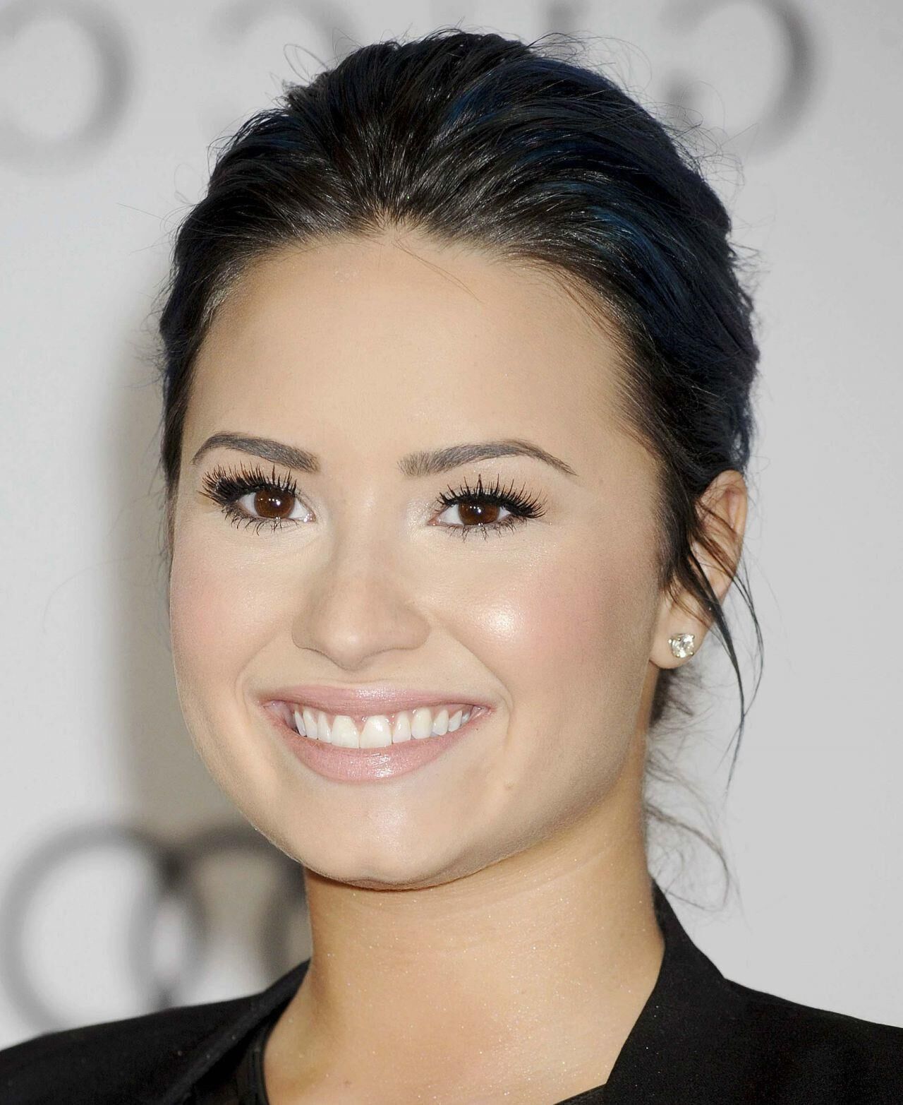 Demi Lovato - Awards Cosmopolitan Fun, Fearless Latina