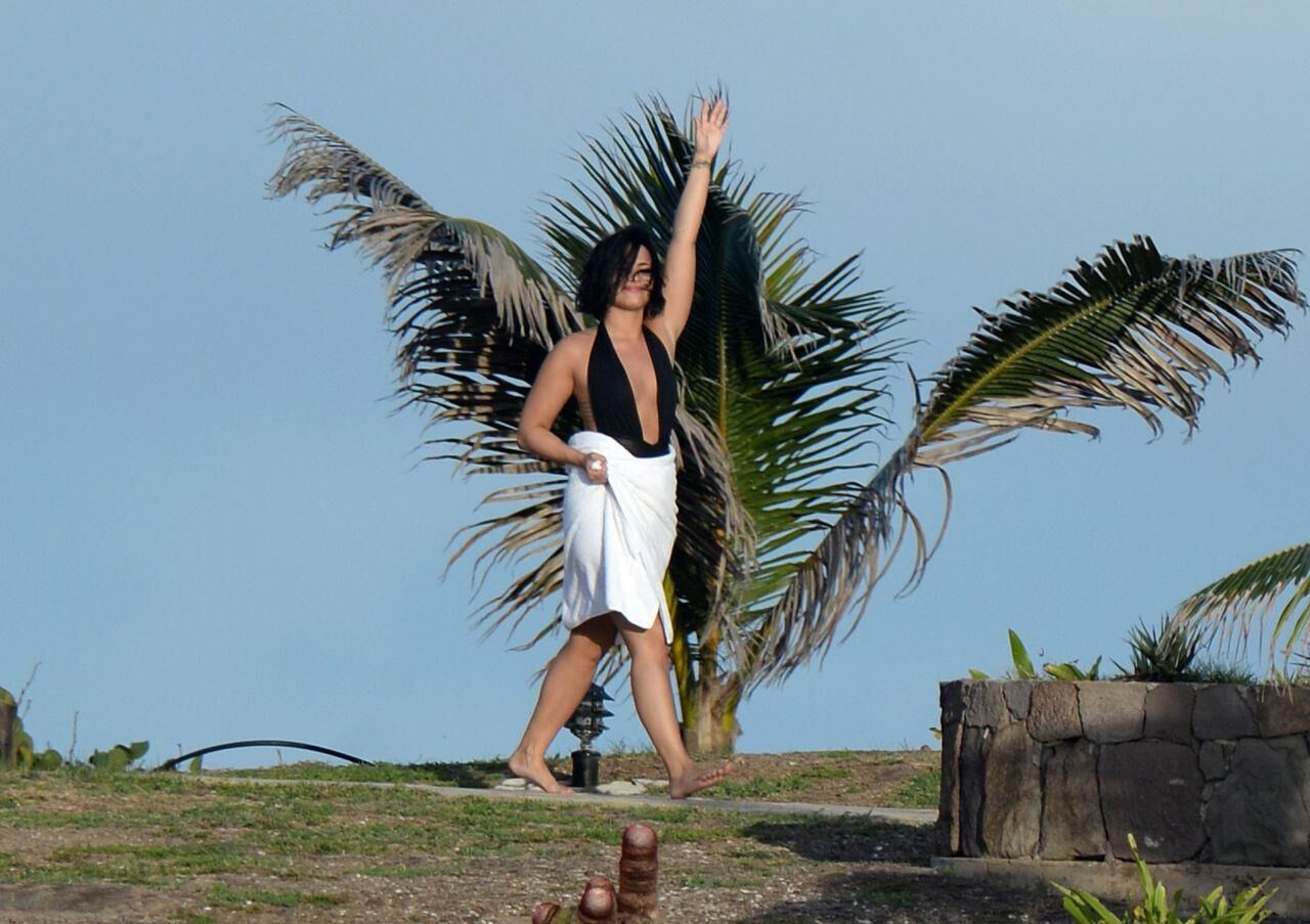 Demi Lovato portant un maillot de bain à Saint-Barts