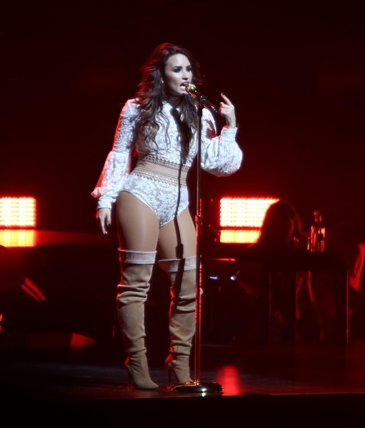 Demi Lovato Performs in Dallas, 