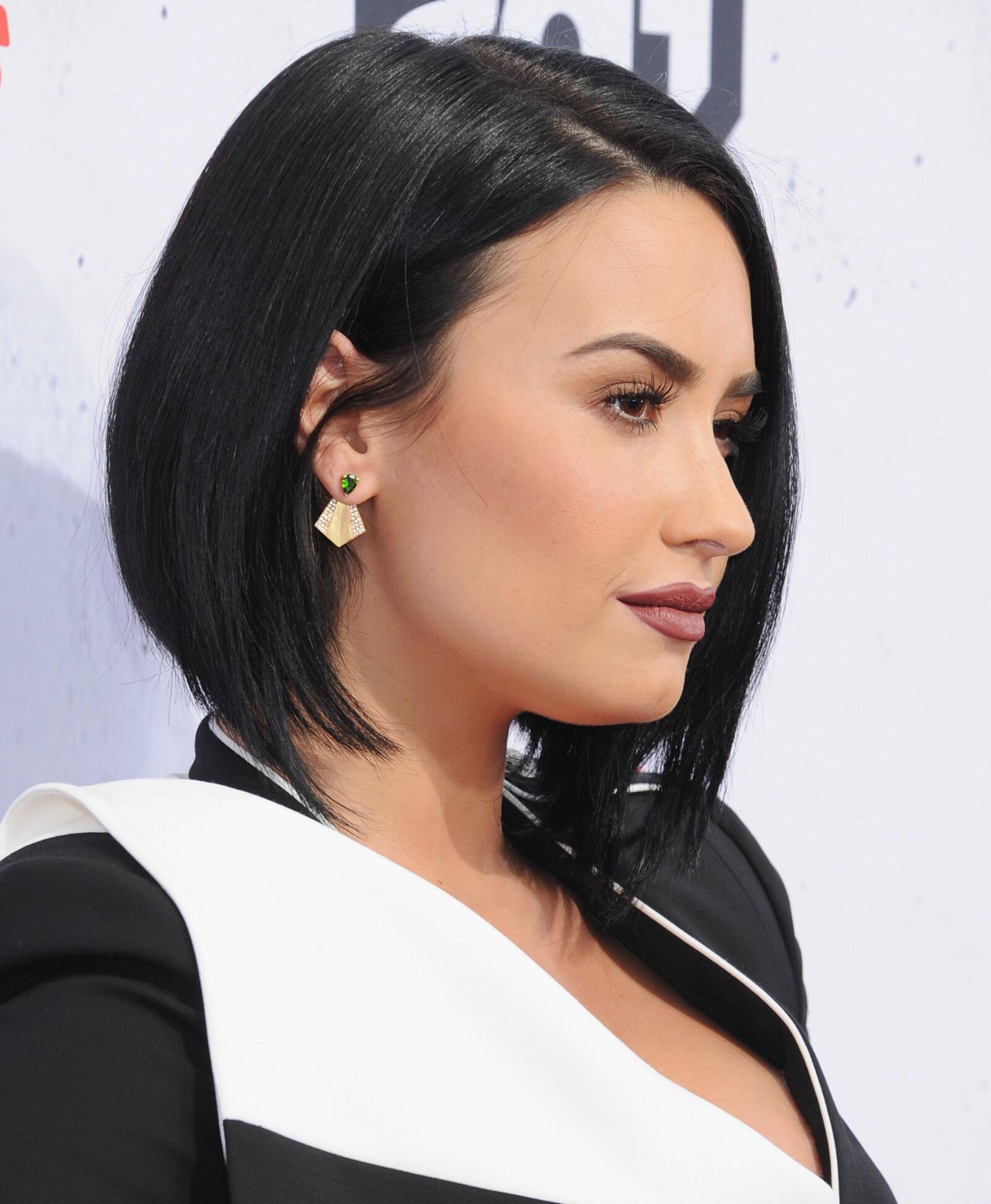 Demi Lovato – iHeartRadio Music Awards 