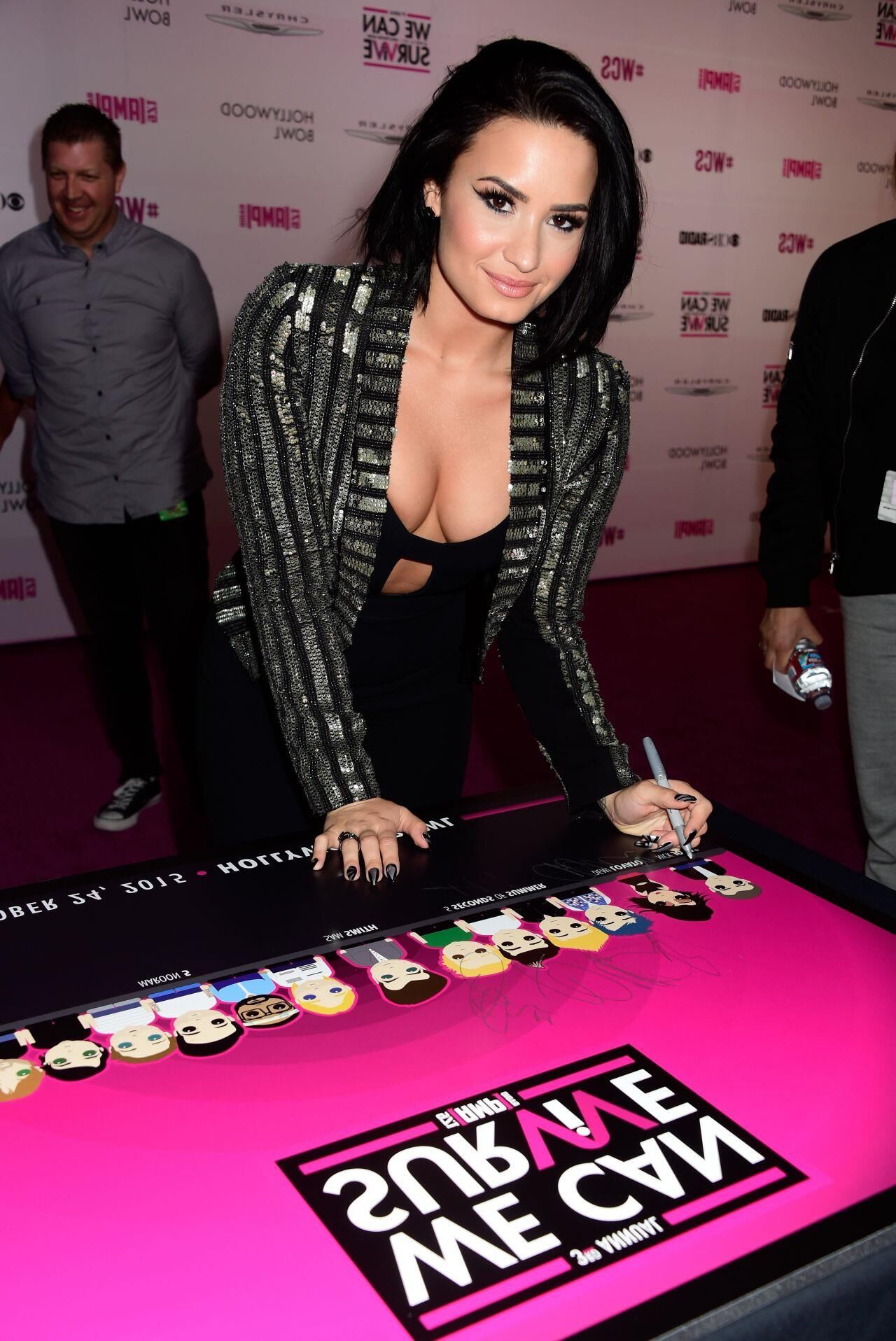 Demi Lovato - 'CBS Radio' podemos sobreviver