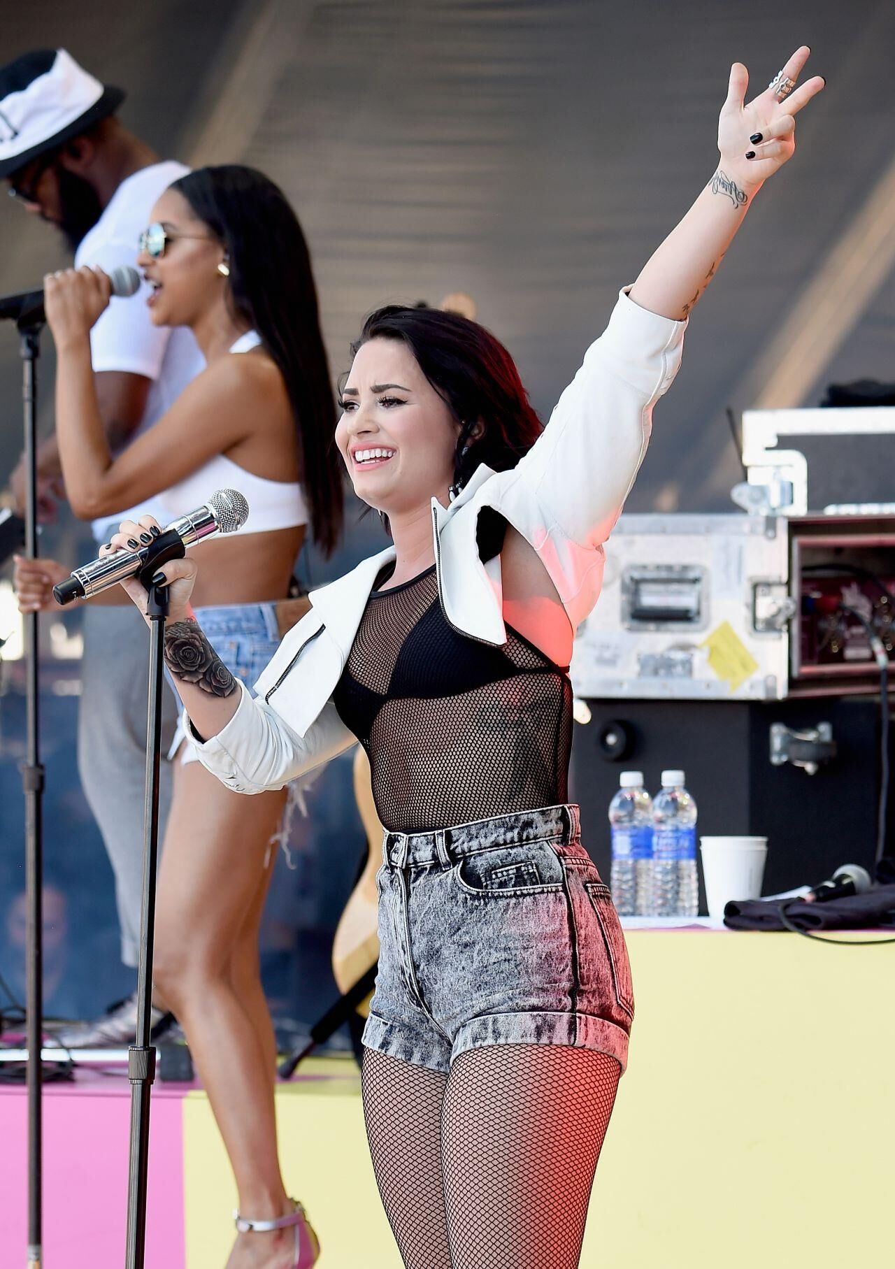 Demi Lovatoは、Iheart Radio Music Festival Villageで演奏します