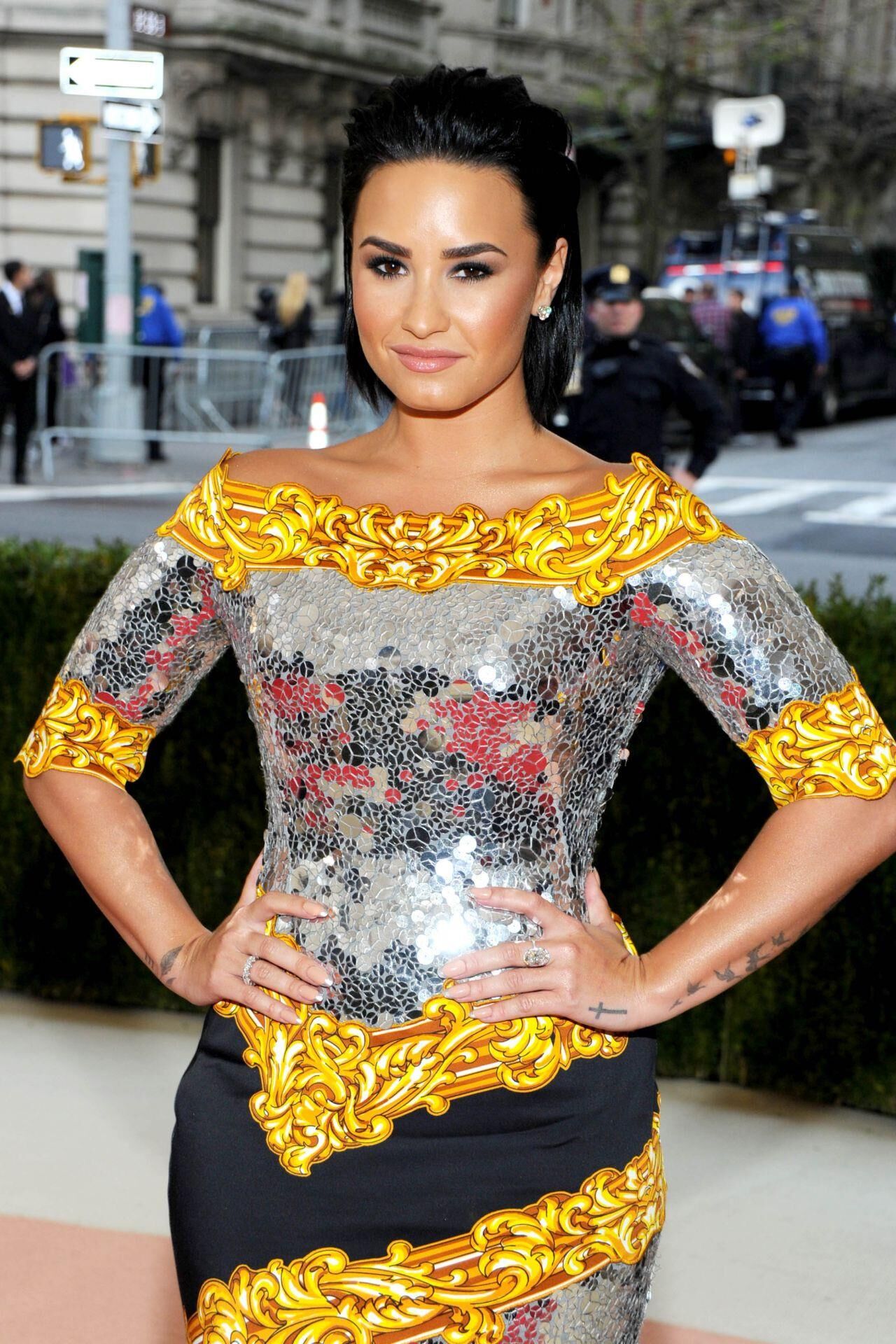 Demi Lovato –prep/ Met Costume Institute Gala 