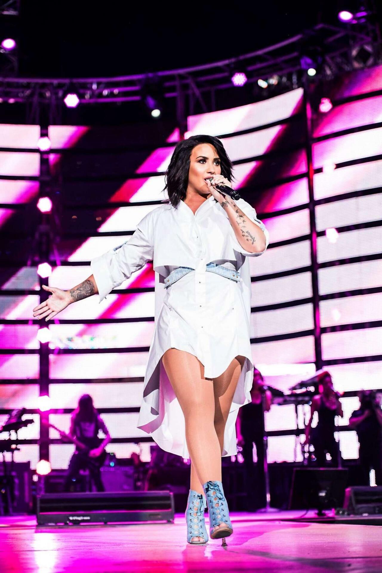 Demi Lovato - jouant au Houston Livestock Show et