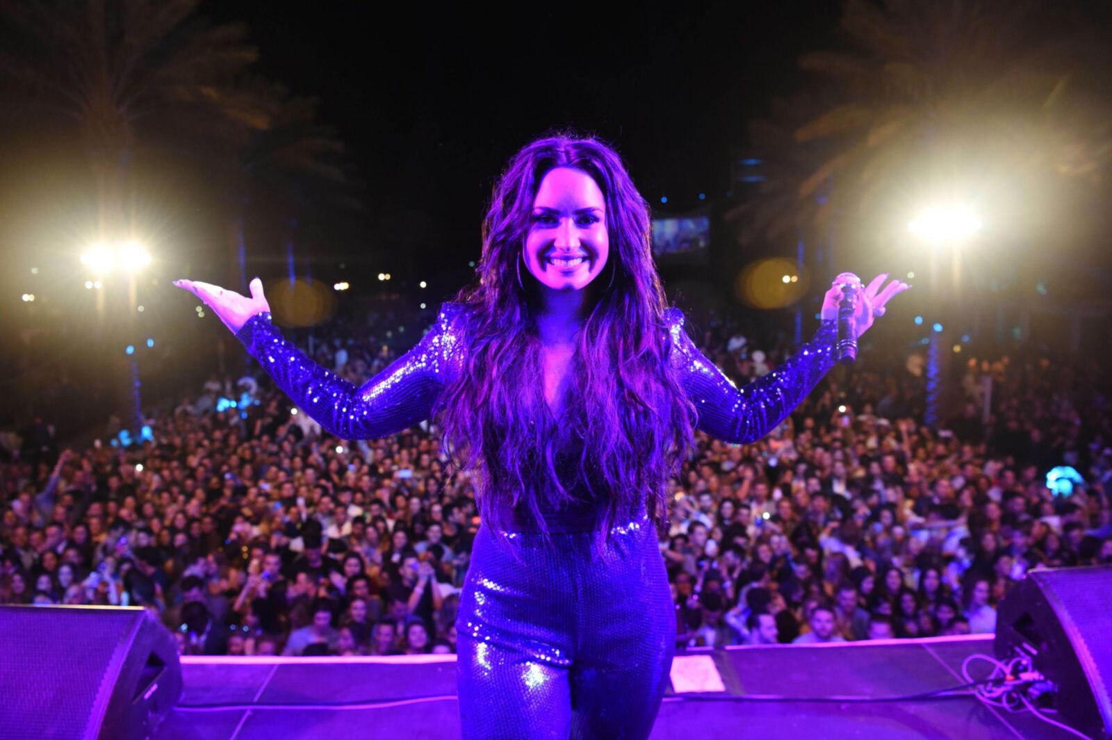 Demi Lovato performing at Fontainebleau Poolside New Years