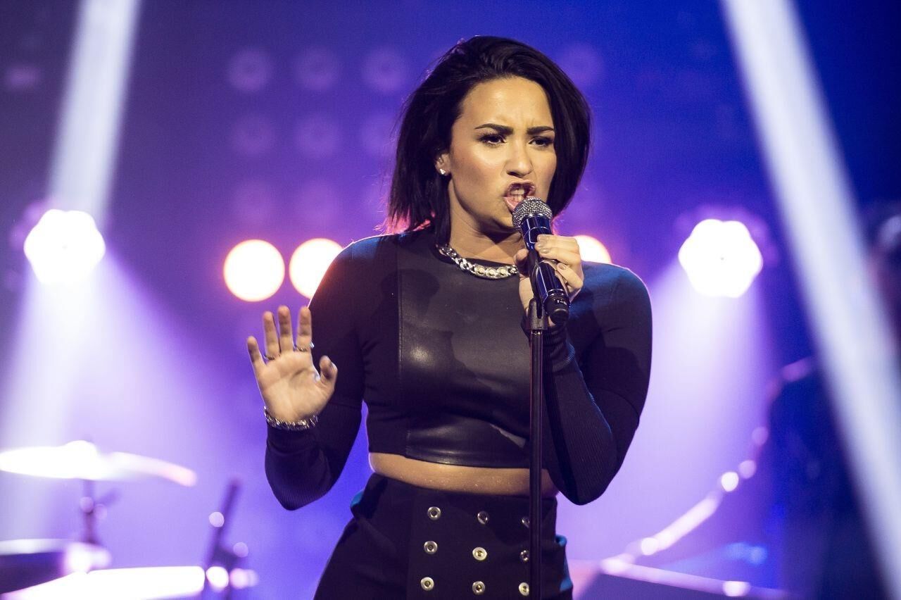 Demi Lovato – Talk Show at Senkveld in Norway,