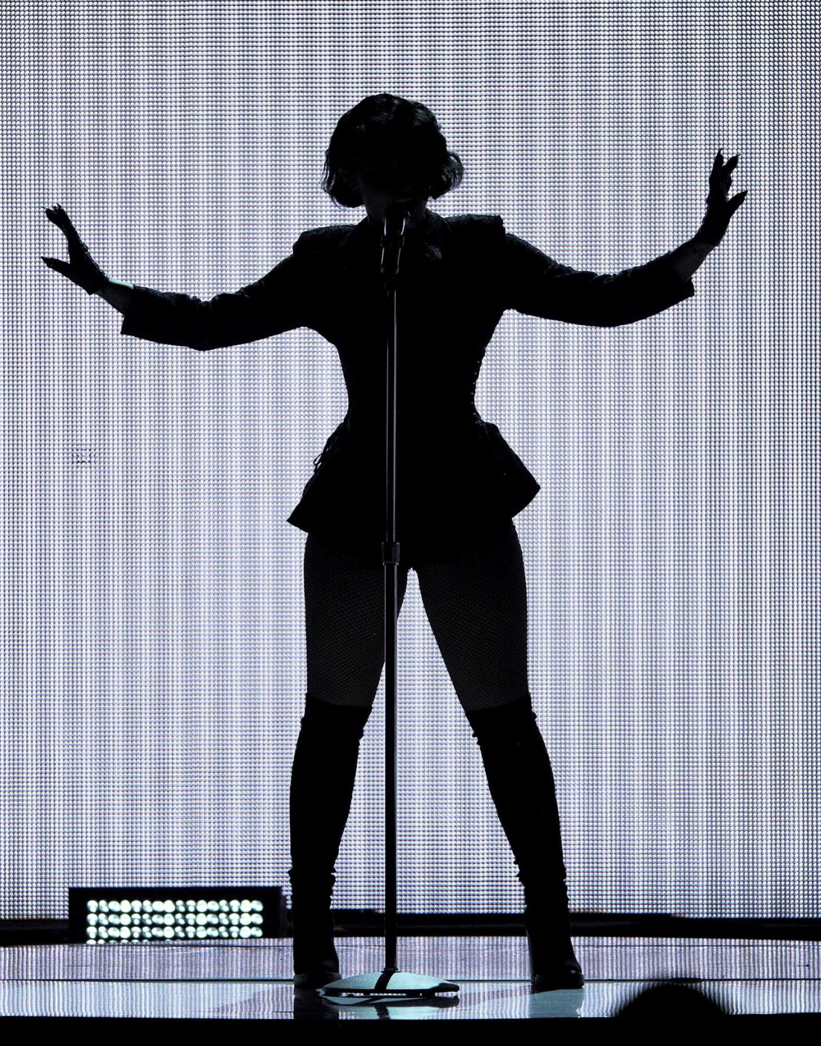 Demi Lovato Performs at American Music Awards