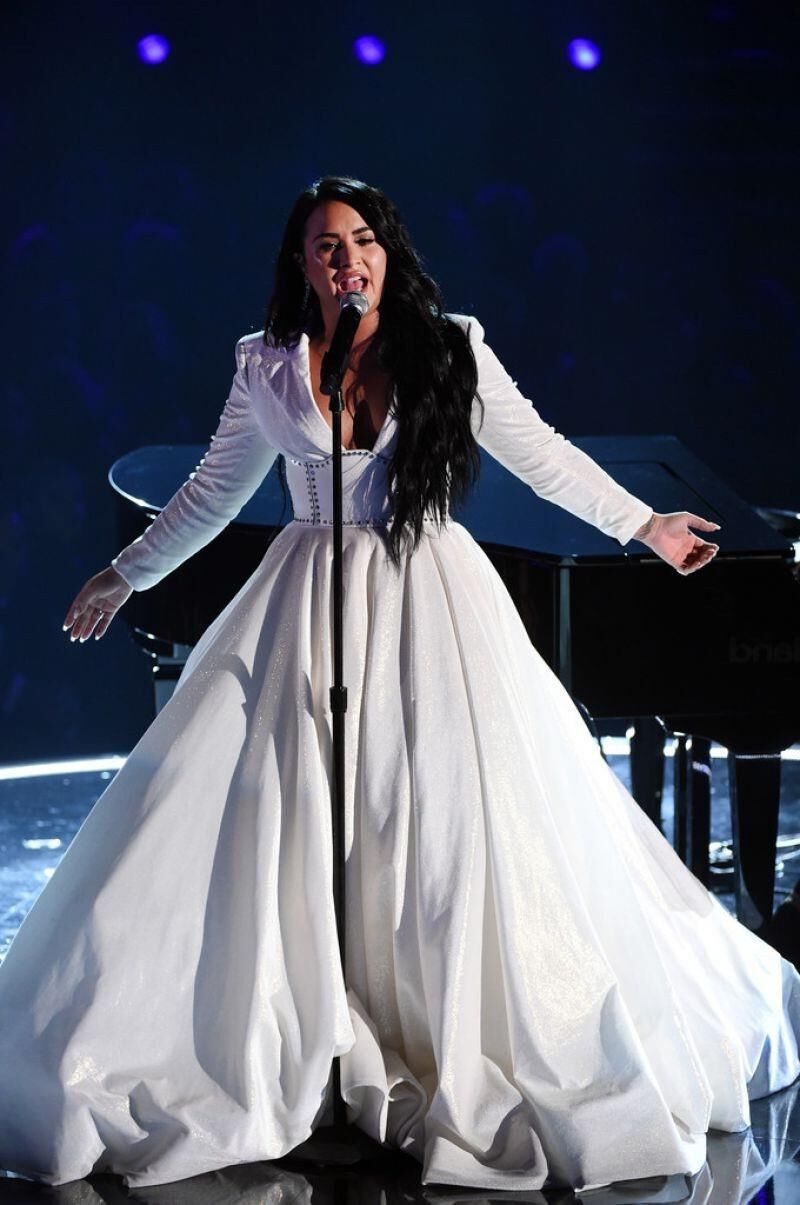 Demi Lovato - se apresenta no Grammy