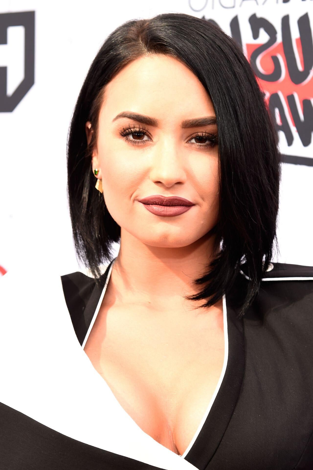 Demi Lovato – iHeartRadio Music Awards 